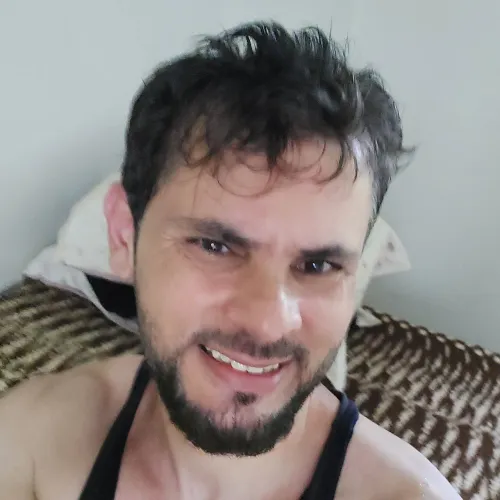 Corte de cabelo, e barba.
