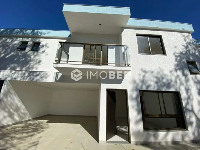 Casa 3 quartos Condomínio bairro Trevo 165m² 2 vagas