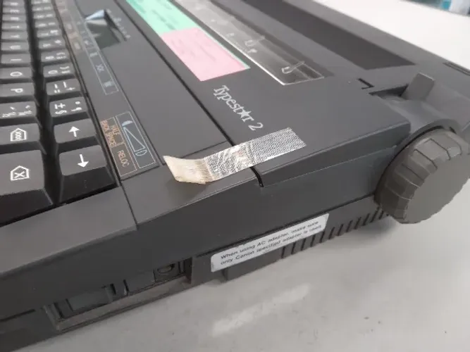 Maquina de escrever elétrica Canon Typestar 2