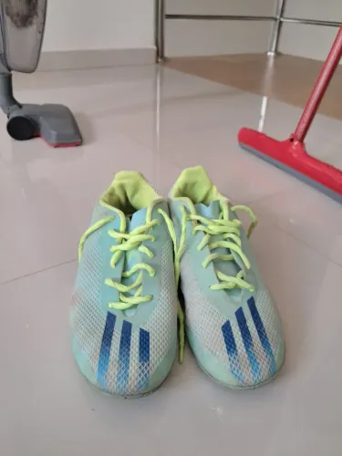 Chuteira adidas SpeedPortal