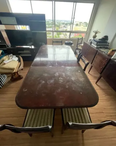 Mesa de Jantar em Imbuía 8 lugares.  Móveis Cimo