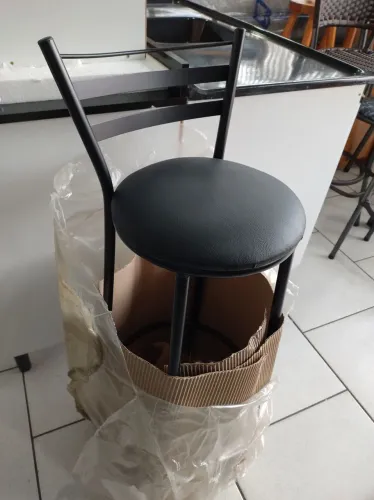 Banqueta altas novas estofada -Preto com Assento Estofado 75 cm de altura até o acento