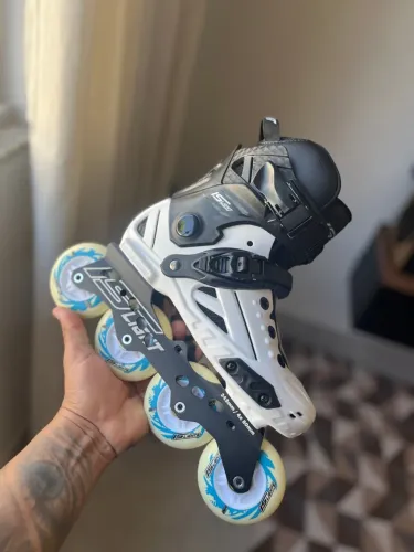 Patins Inline Profissional IS Light