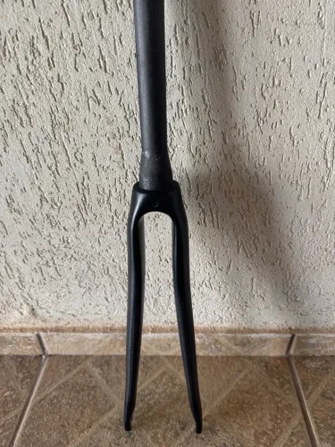 Garfo carbono bike Speed 700