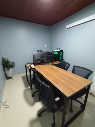 Escrivaninha Moderna para Escritório/Estudo - Design Industrial