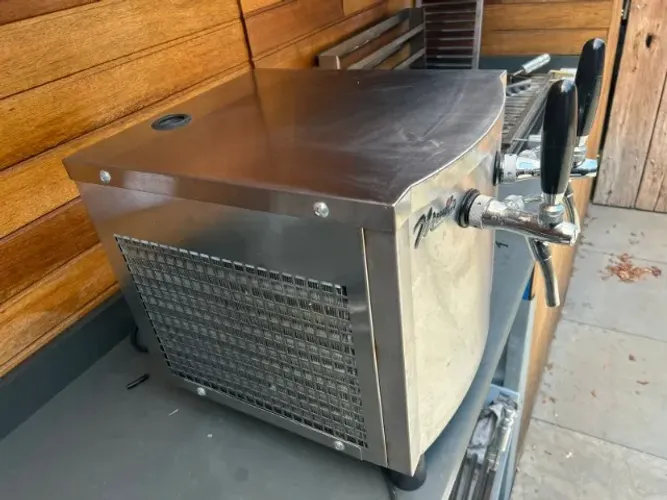 Chopeira Elétrica Menila (nova) 55 Litros 2 Torneiras 110V 4.850 