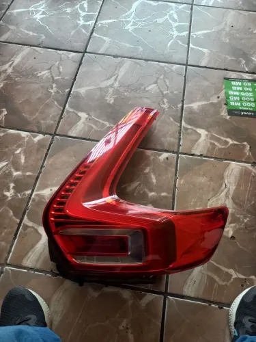 Lanterna Traseira direita volvo xc40
