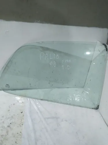 Vidro traseiro direito fixo Fiat Palio 98/00 2p