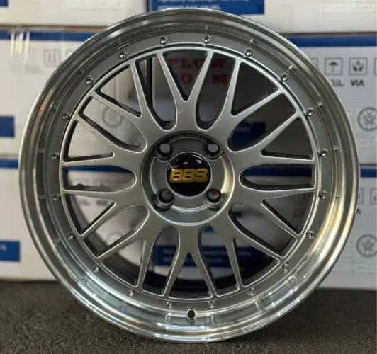 Rodas LM aro 17 tala 7.5 furacão 4x100