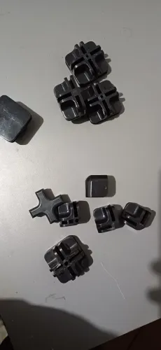 Conectores Plásticos para Montagem de Estruturas