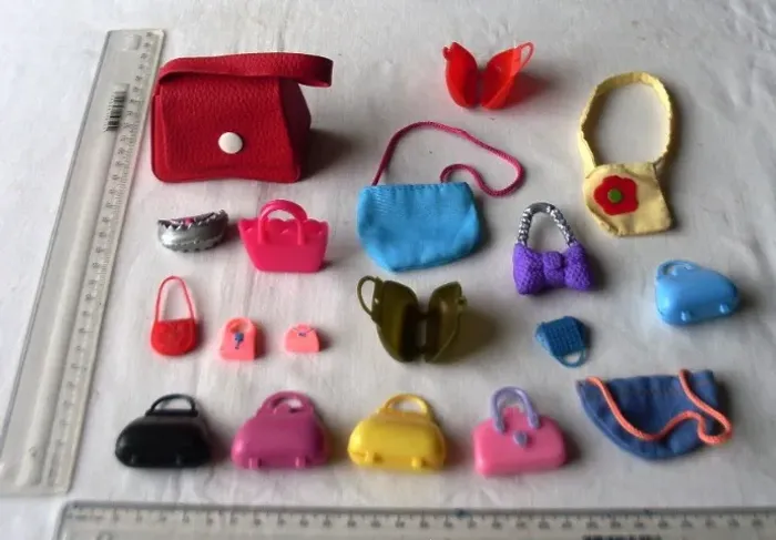 Brinquedos - Bolsinhas Para Bonecas (18 peças) - Usado