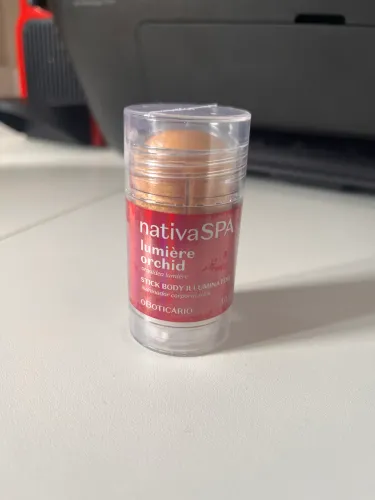Iluminador corporal Stick Nativa Spa Orquídea Lumiere 30g
