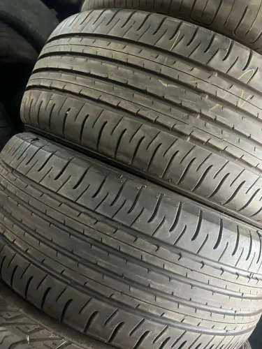 Pneu 225/50/18  90 % Vida Util Dunlop 
