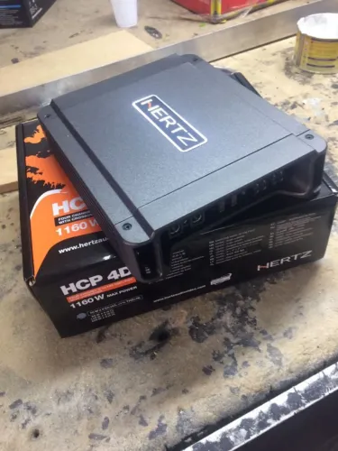 Hertz HCP 4D Amplificador 4 canais 1160 w