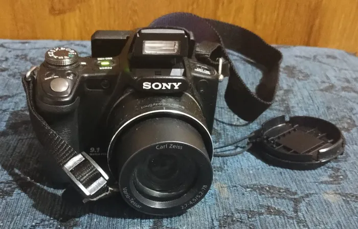 Câmera Digital Sony H50 - Nova Iguaçu 