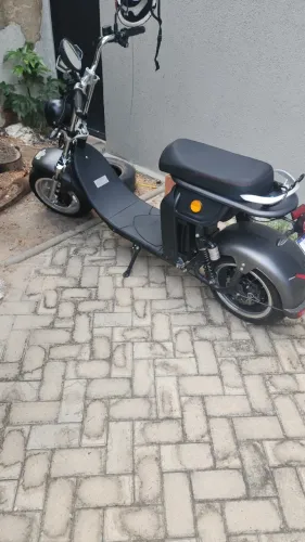 Moto SCOOTER WATTS W6