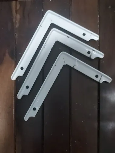 3 Mão Francesa reforçadas em Metal Branco