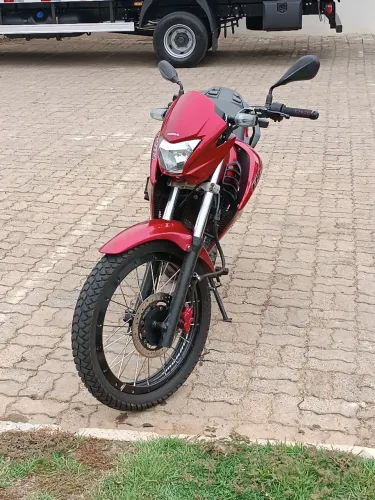 Vendo NX Falcon 400i 2013/2013.