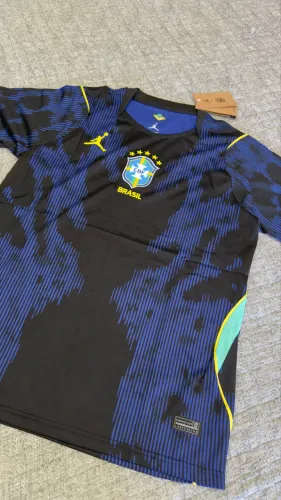 CAMISA BRASIL DE R$ 159 POR R$ 119. SÓ TENHO 4 UNIDADES