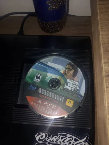 GTA 4 bem conservado pra ps3