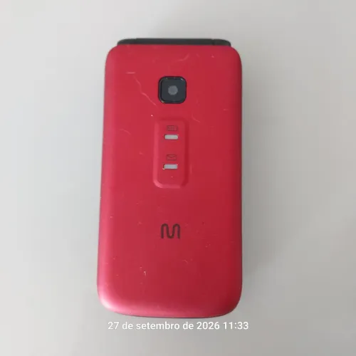 Celular modelo antigo em excelente estado