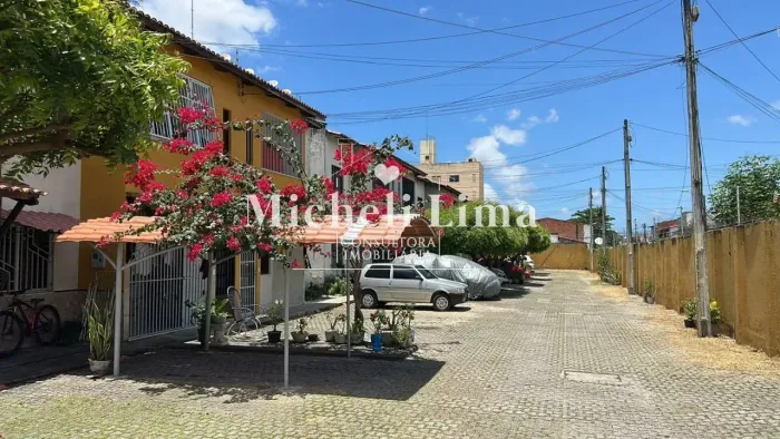 Imóvel à venda possui 54 metros quadrados com 2 quartos em Serrinha - Fortaleza - CE