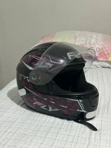 Capacete fly