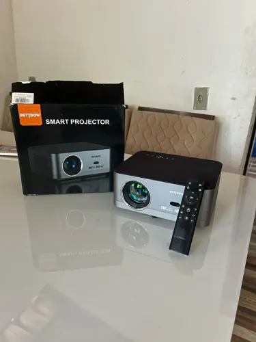 Projetor Bettdow Ac1041 Full Hd 1080p 15000lm Com Wi-fi E Bluetooth Cinza-escuro 127/220v