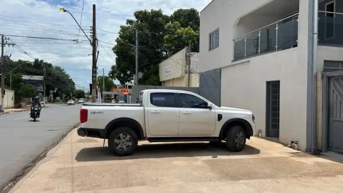 ALUGO SALÃO COMERCIA COXIPO