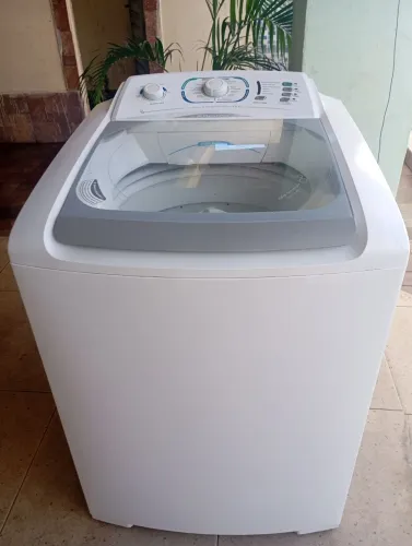 Lavadora Eletrolux 12 kg semi nova