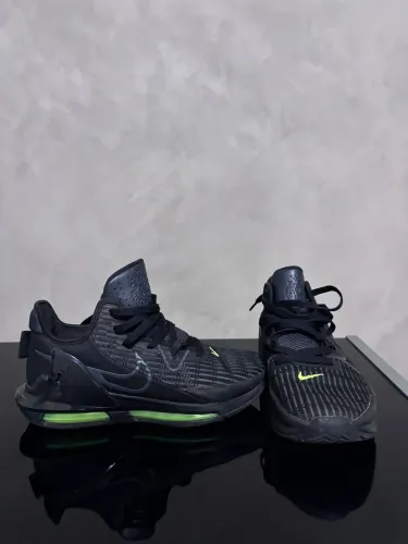 Nike Tênis de basquete masculino Lebron Witness VI, preto/preto-antracite-volt, TAM 40