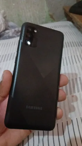 Vende-se um celular