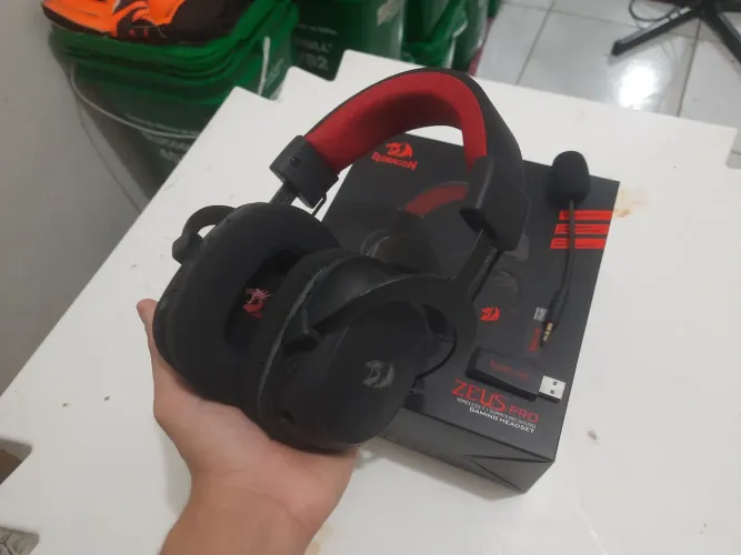 Headset Redragon Zeus Pro