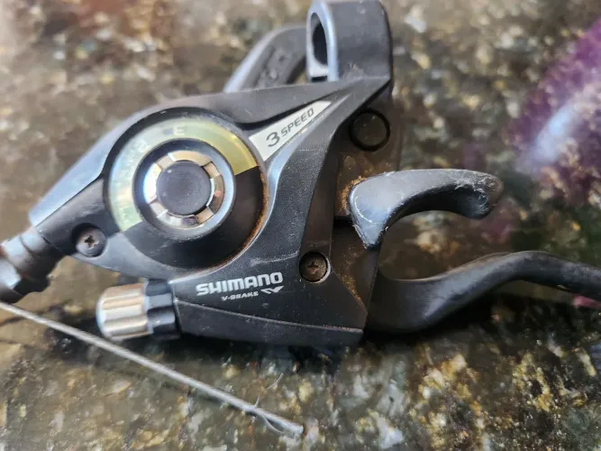 Trocado de marchas e manete de freio SHIMANO 