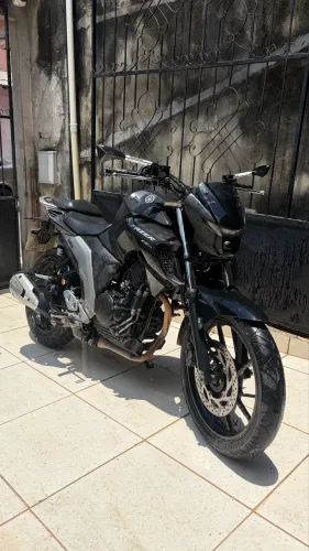 Vendo Moto fazer 250