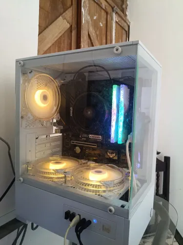 PC Ryzen 5600GT troco em PS5