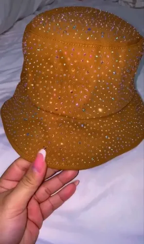 Chapéu Bucket Hat Cravejado STRASS