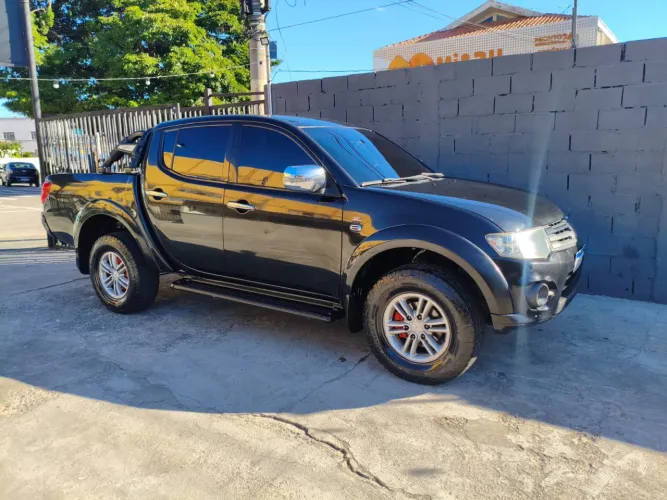 Mitsubishi L200 Triton HPE 3.5 CD V6 24V Flex Aut. 2015