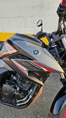 Yamaha Fazer 250 YS 2017 - Impecável e Econômica!