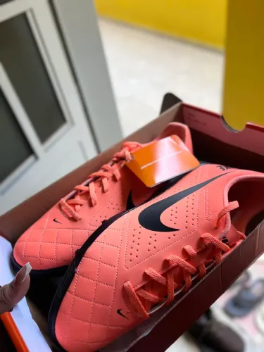 Chuteira Society Nike beco 2