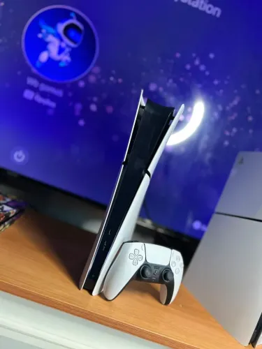 PS5 slim digital c/ Garantia da loja