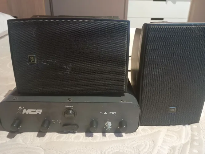 Conjunto de som para bar