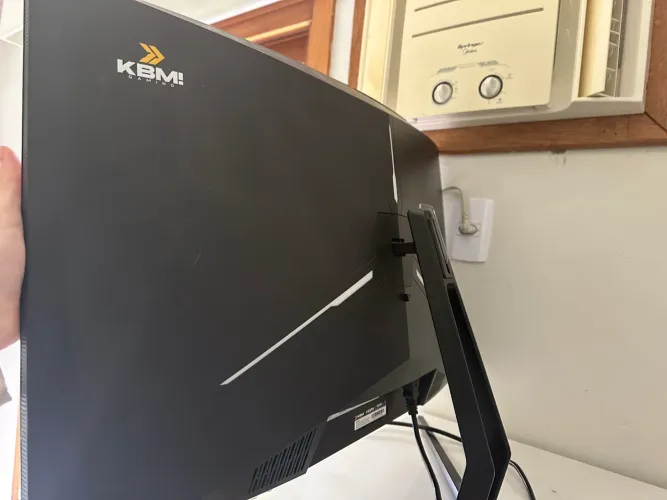 Monitor KBM! Gaming, para retirada de peças