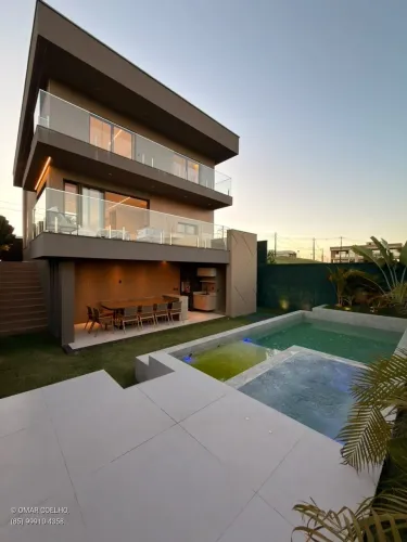 Casa, 4 quartos, 4 suítes, 310 m², 4 vagas no Cidade Alpha em Eusébio