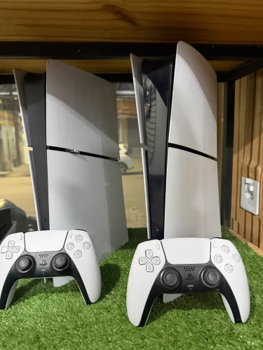 PS5 SLIM DIGITAL SEMI NOVO