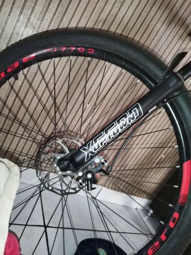 bike COLLI aro 29 semi nova