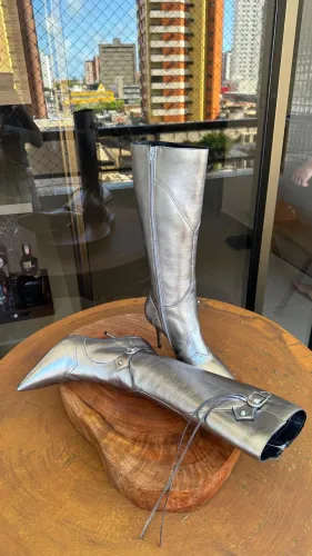 Bota Arezzo Couro Prata NOVA
