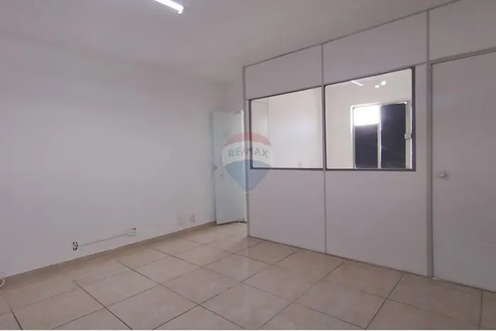 Sala Comercial para Alugar, com 26m², por R$ 700,00, no Méier, Rio de Janeiro, RJ.