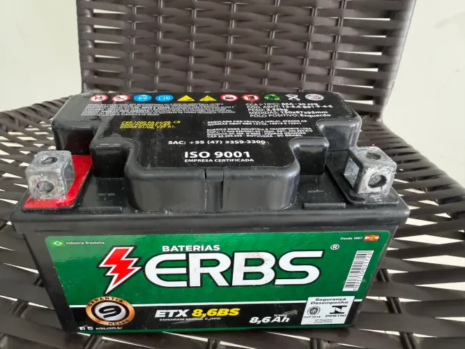 Bateria para moto marca ERBS 8,6Ah 12Volts