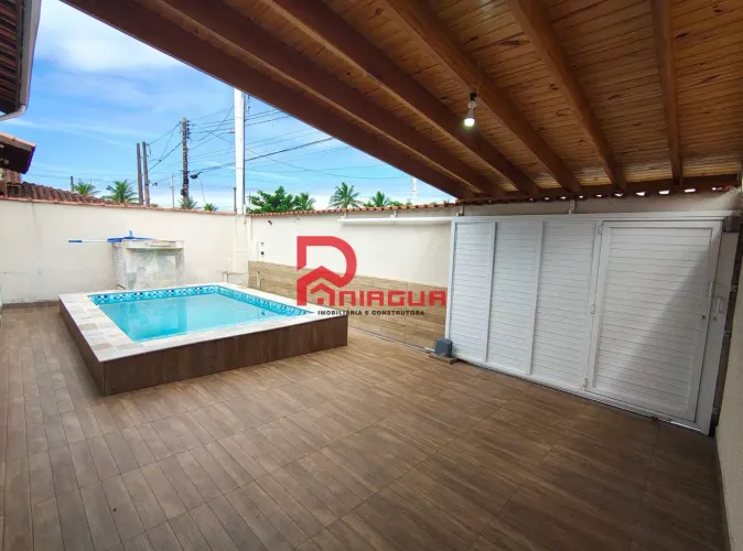 Casa com 4 quartos, Imperador, Praia Grande - R$ 900 mil, Cod: 9240